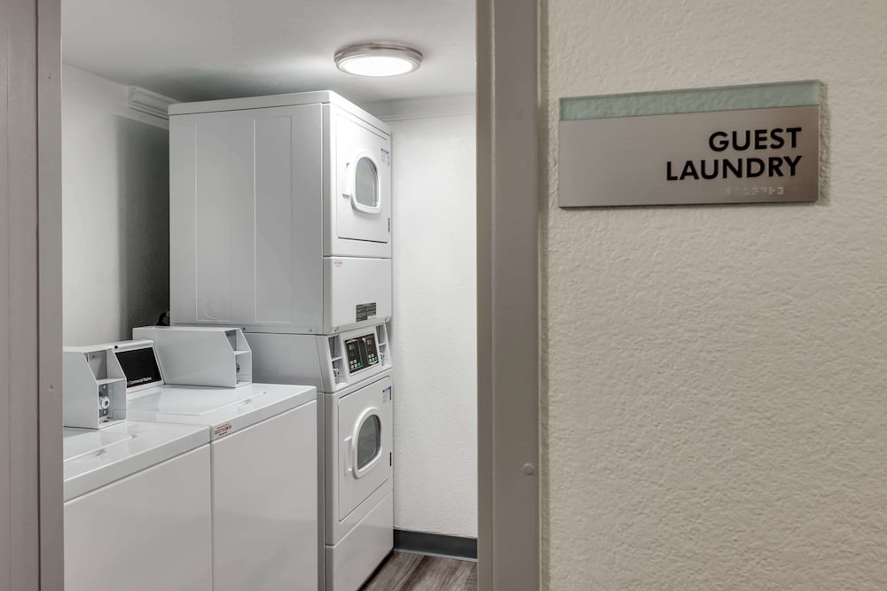 Days Inn & Suites by Wyndham Spokane - photo 24