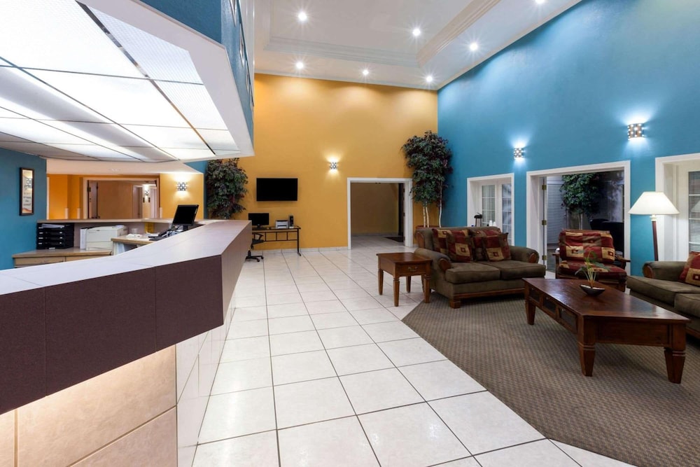 Baymont by Wyndham Amarillo West Amarillo - photo 2