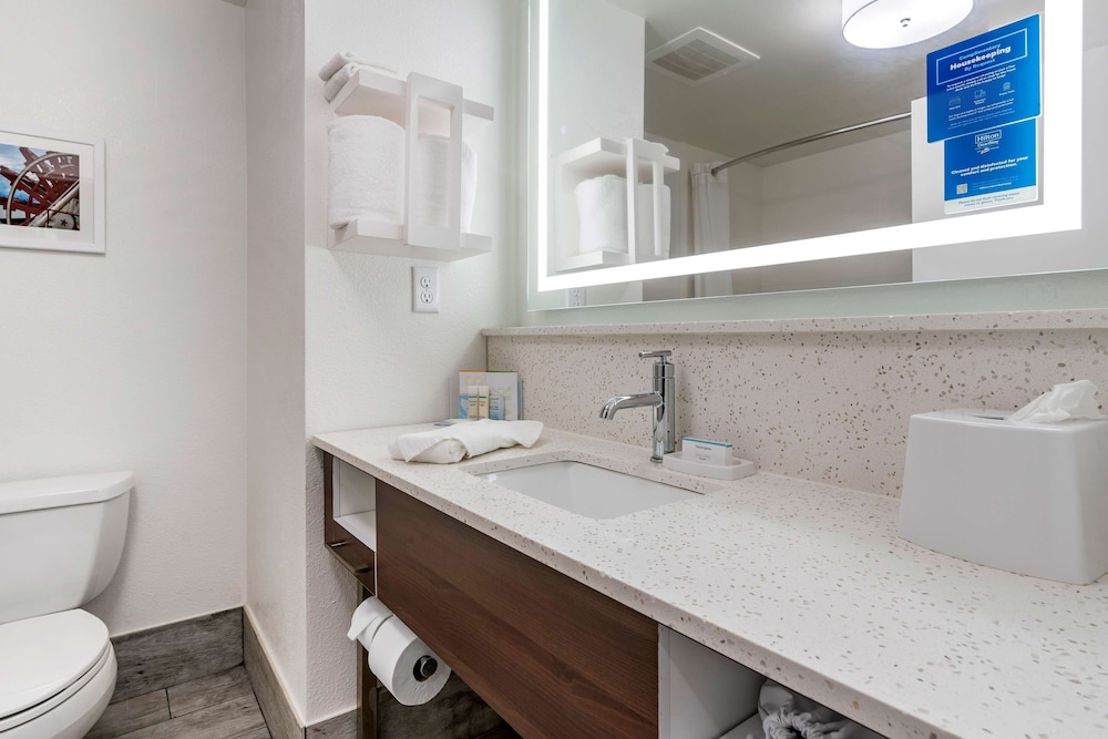 Hampton Inn & Suites Louisville East - photo 22