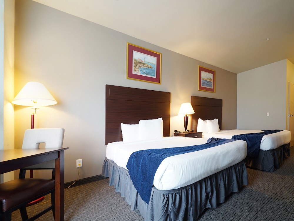 BayVue Hotel Resort and Suites - photo 46