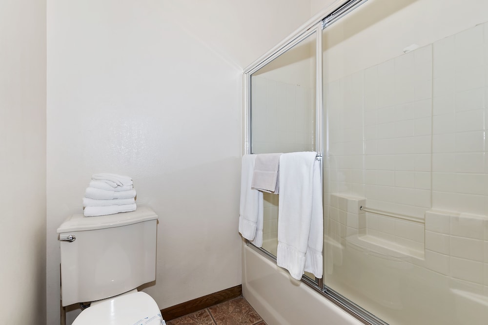 Robinhood Resort - photo 37