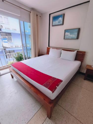 Cloud no 3 Serene Oasis King Bed in BKK Heart