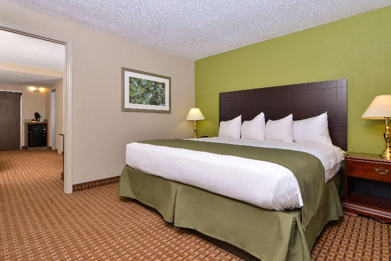 SureStay Plus Hotel by Best Western Raleigh North Downtown - photo 20