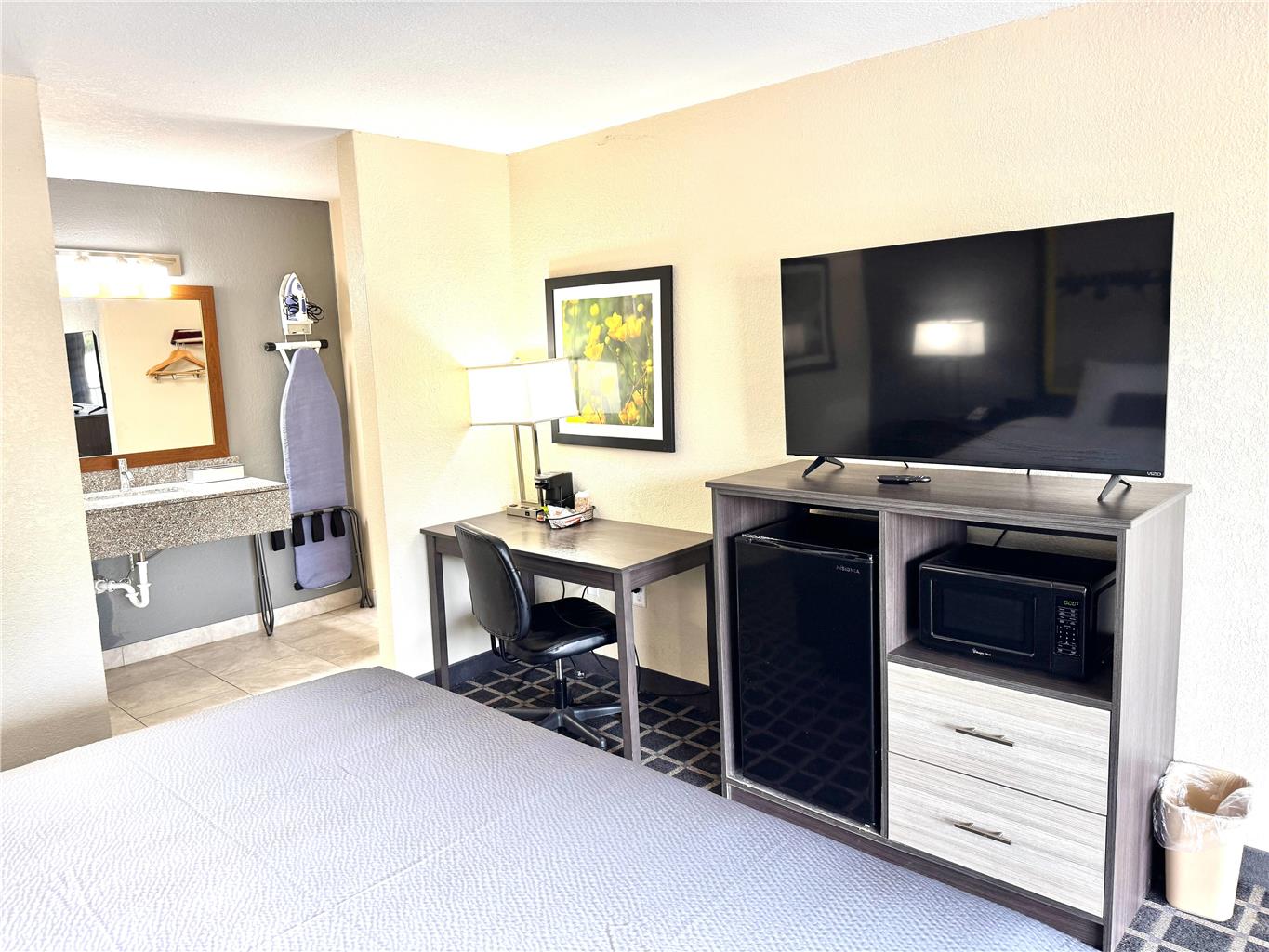 Super 8 by Wyndham Morganton - photo 23