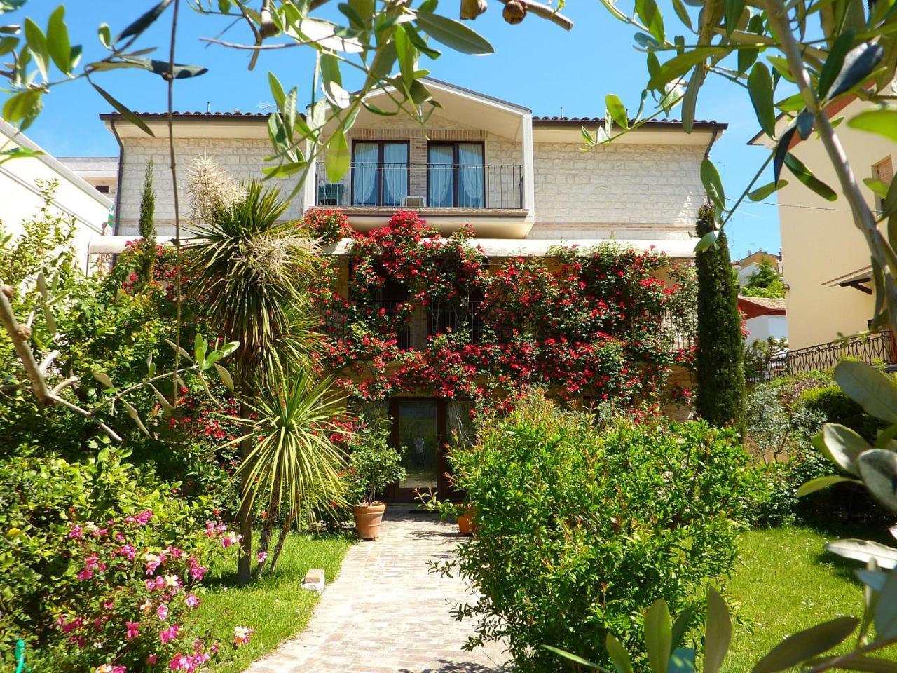 Velia Mare in Numana, Italy