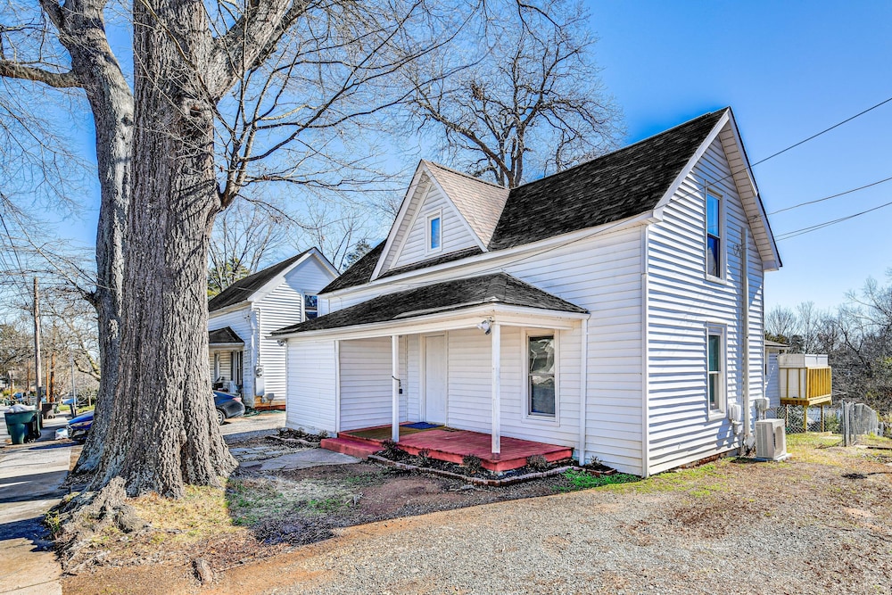Pet Friendly North Carolina Abode Deck Hot Tub — Concord