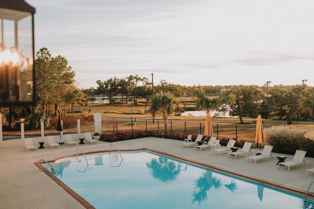 Gulf Hills Hotel & Resort - photo 19