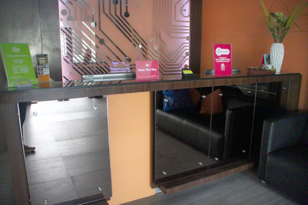 ZEN Rooms Basic Kusuma Bangsa — Surabaya — photo 2