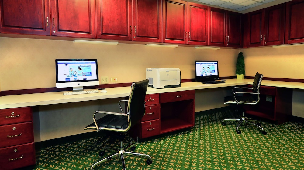 Hampton Inn & Suites Lamar - photo 112