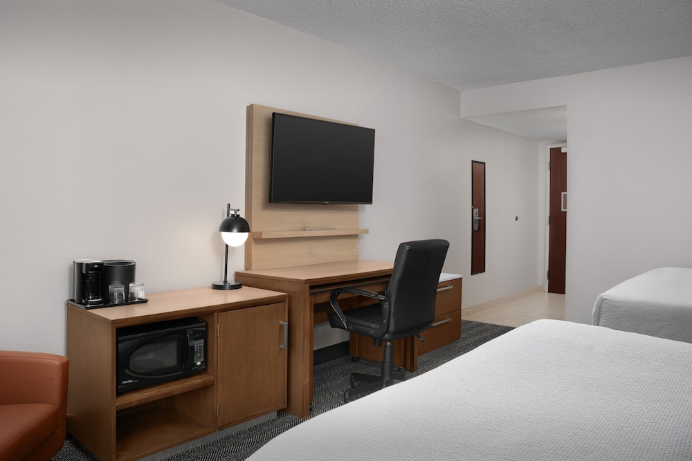 Courtyard by Marriott Orlando East UCF Area - photo 14