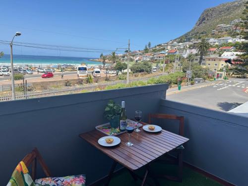 Beach Front Retreat in Fish Hoek