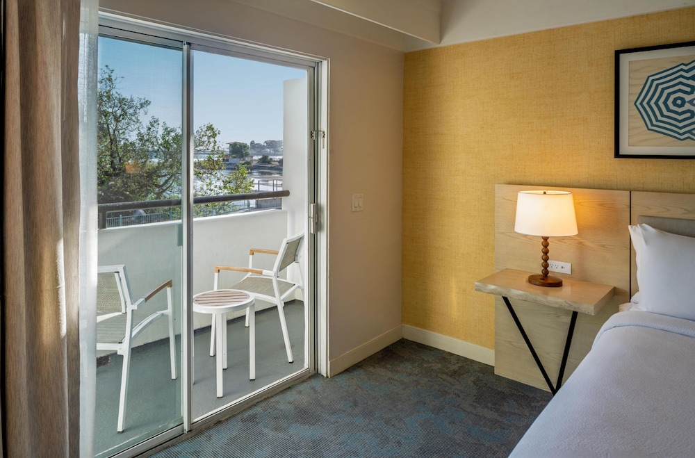 Hilton Garden Inn Dana Point Doheny Beach - photo 38
