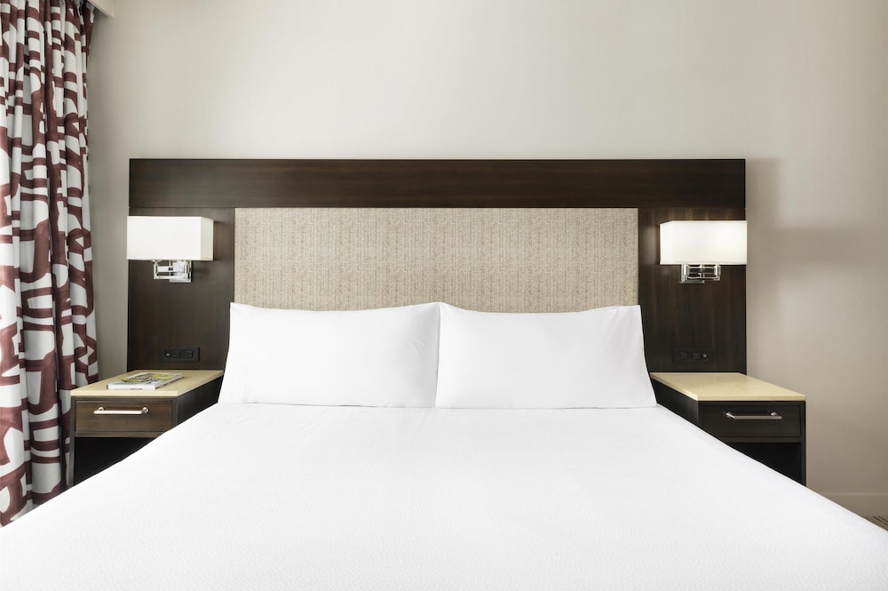 Hilton Garden Inn New York Times Square Central - photo 18