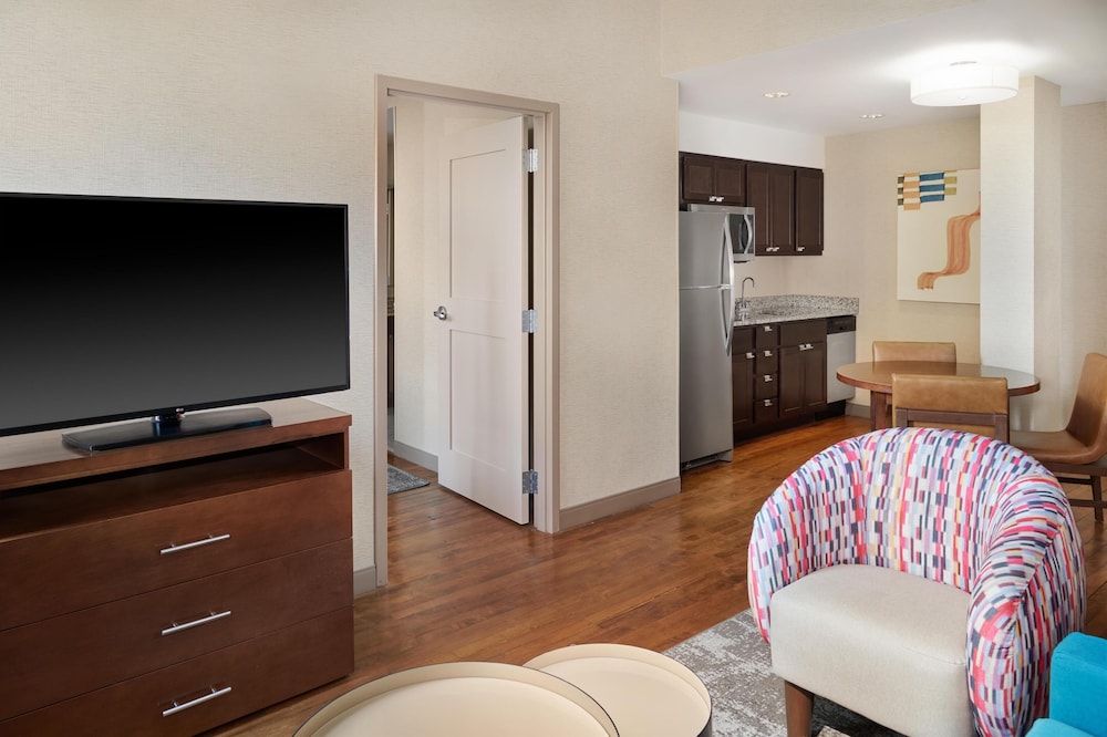 Homewood Suites by Hilton Grand Rapids Downtown - photo 27