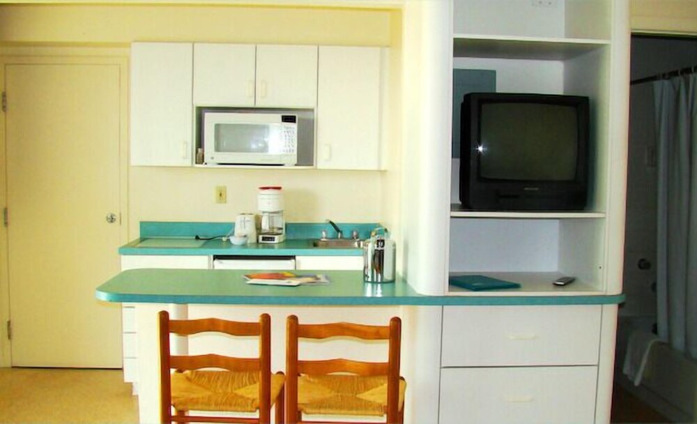 Silver Sands Beach Resort - photo 9