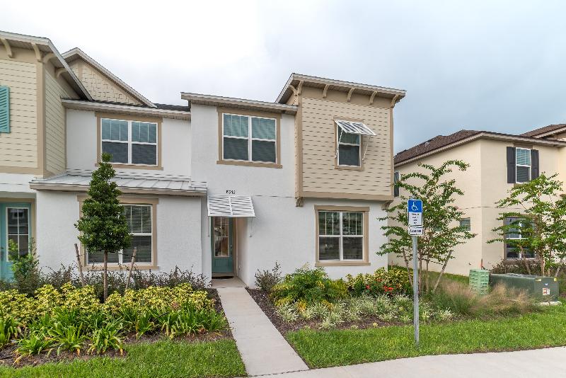 Solara Resort Homes and Townhomes - photo 17