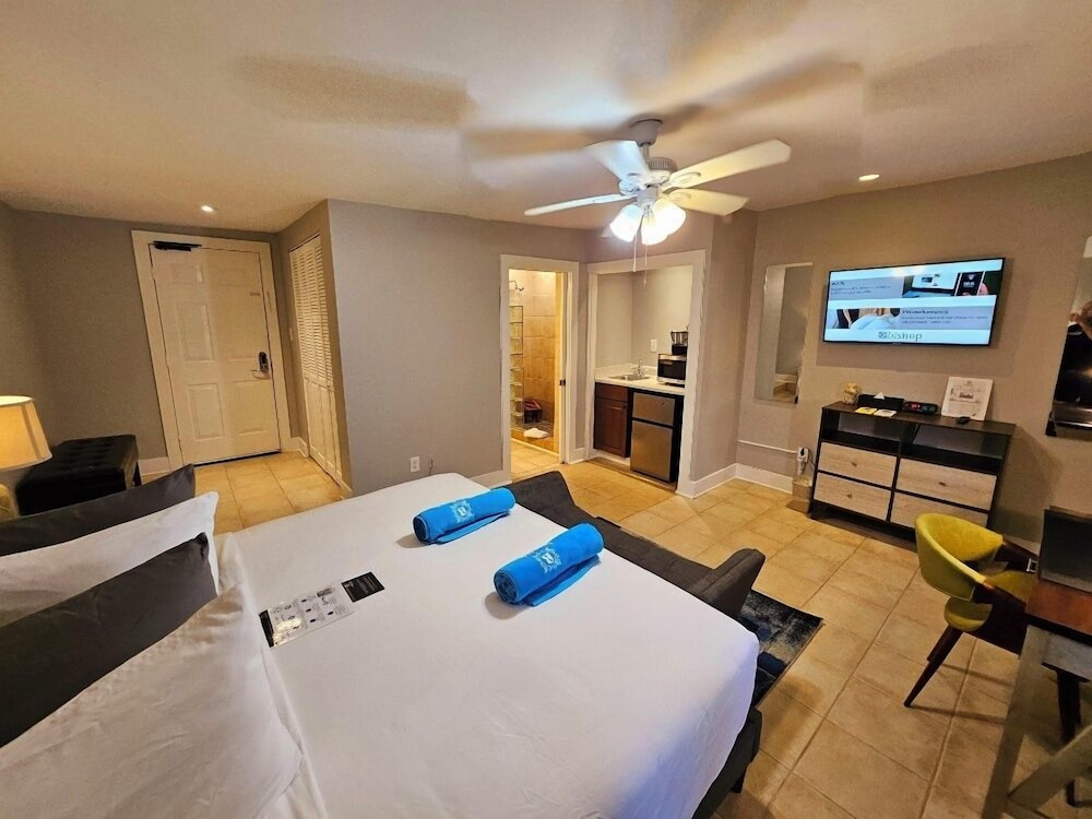 Bishop Hotel Key West - photo 65