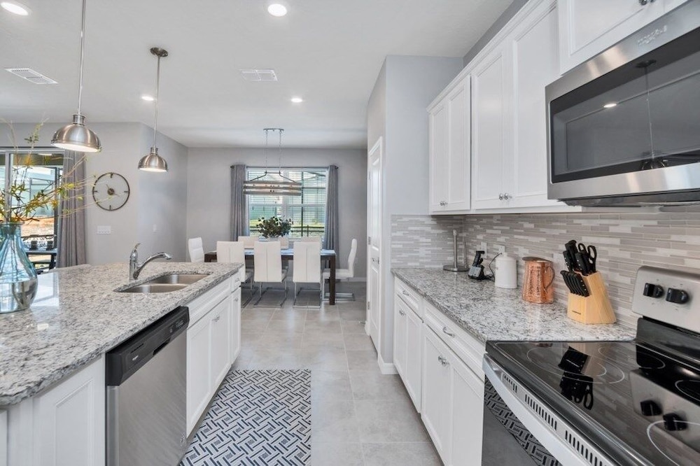 5 Bed With Fantastic Game Room In Fun Resort 5 Bedroom Townhouse by RedAwning - photo 16