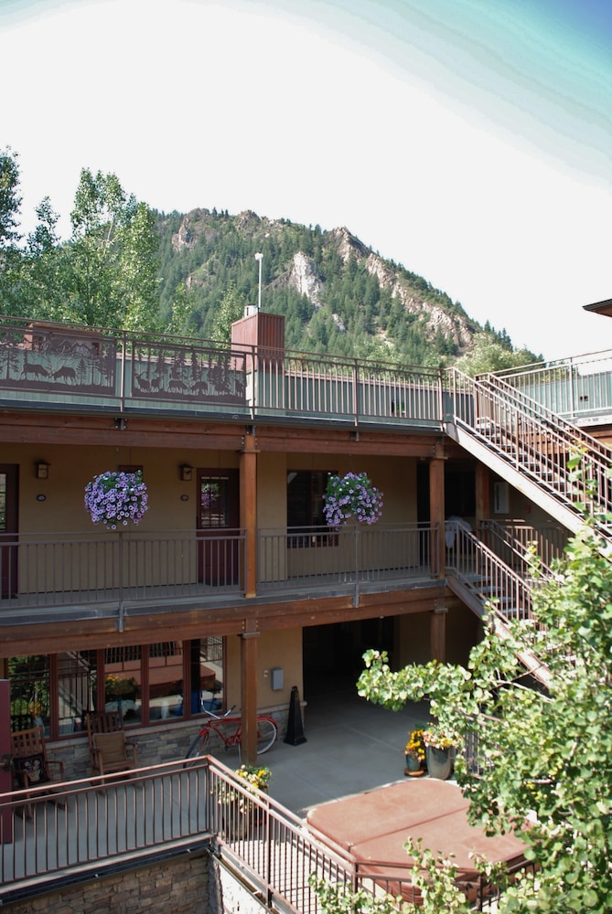 Annabelle Inn - photo 64