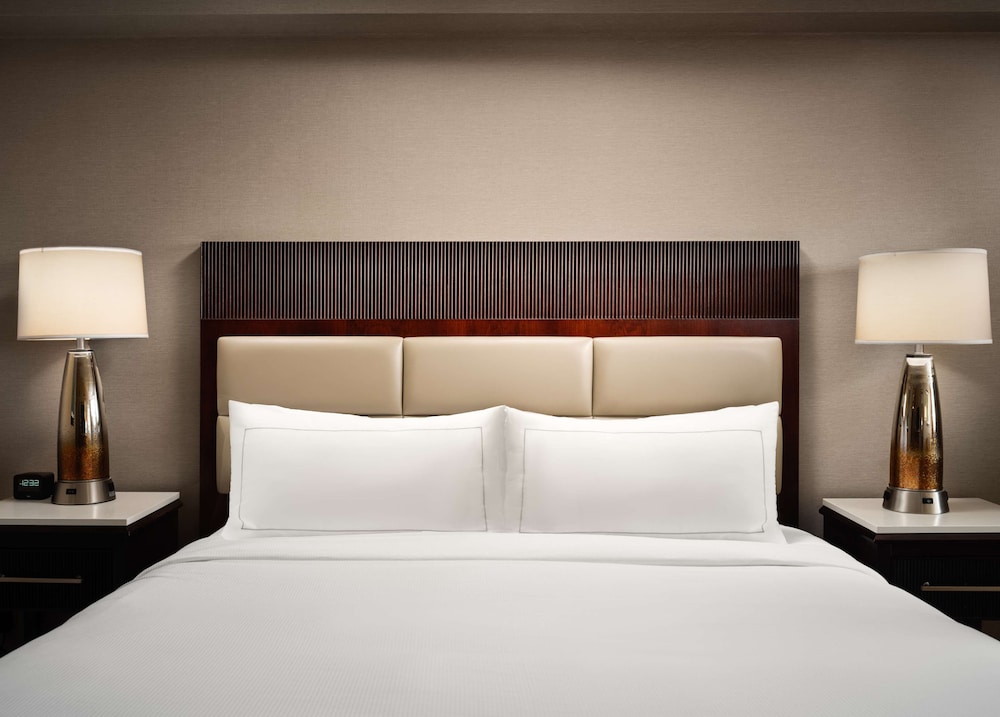 Hilton Fort Collins - photo 12