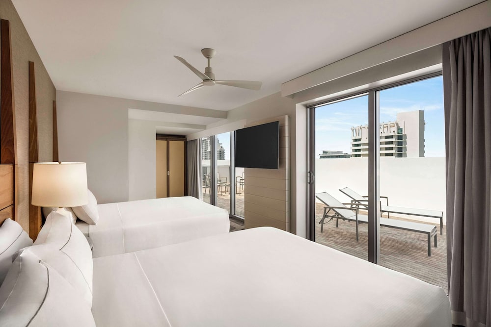 Hilton Cabana Miami Beach Resort - photo 21