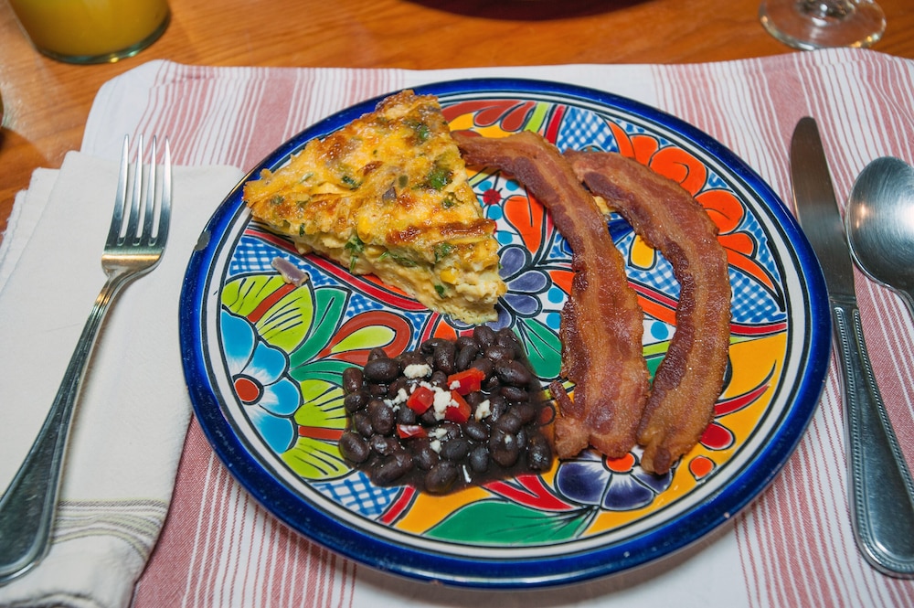 Inn on La Loma Plaza - photo 96