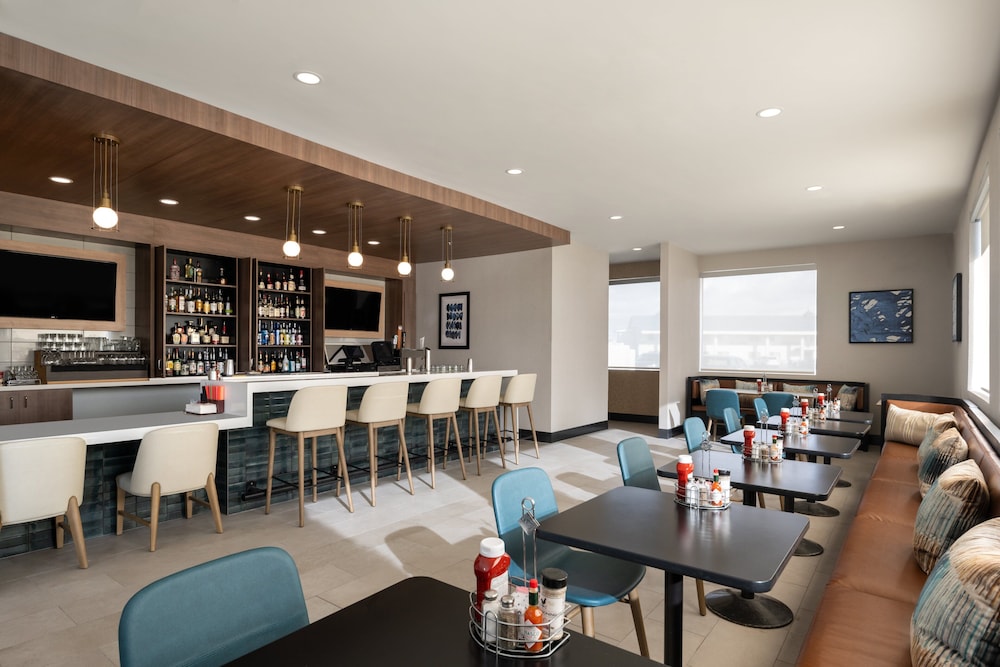 Holiday Inn Ontario by IHG - photo 35
