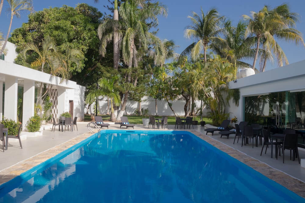 Outdoor pool
