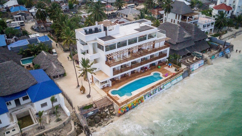 Pili Pili Family in Unknown City, Tanzania