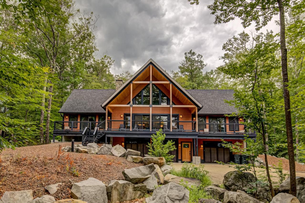 The Tree House — 4-Star Luxury Hotel in Laconia, United States