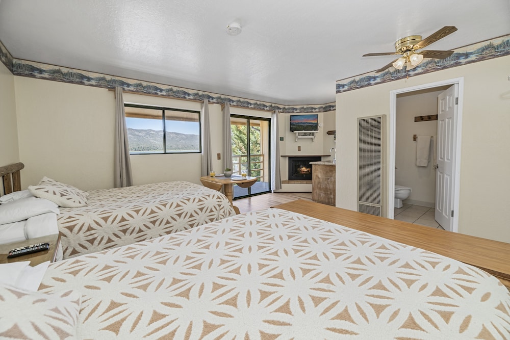 Big Bear Lakefront Lodge - photo 14