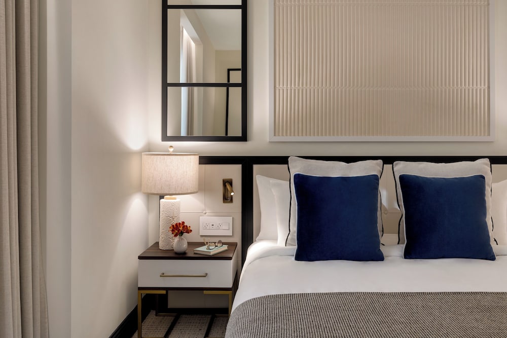 The Chemists Club Hotel - photo 20