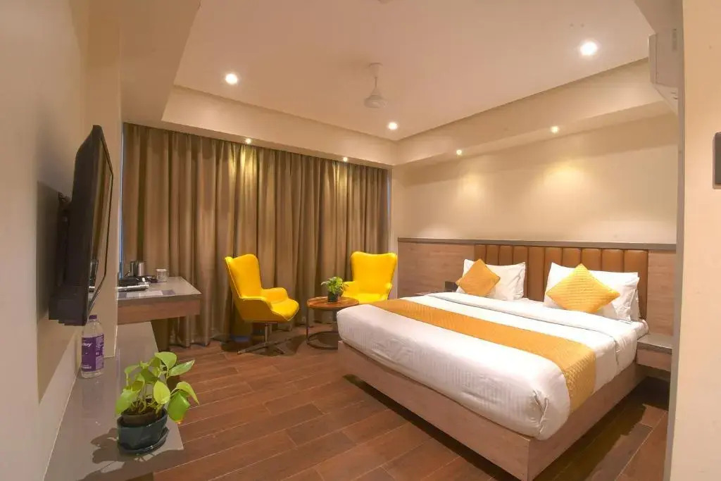 Hotel Season 4 3 star hotel in Sangli, India