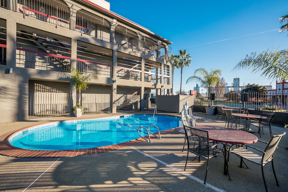 Red Roof Inn Stockton - photo 23