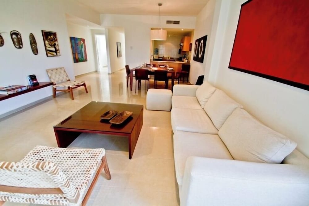 Riviera Maya Suites