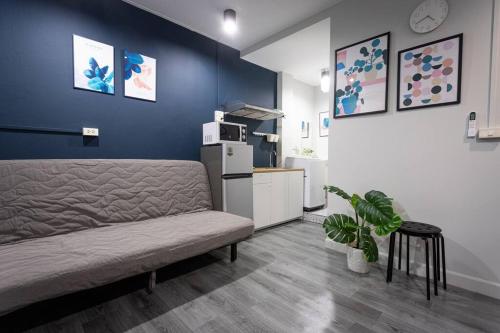 A3 Large Room Full Facilities — 4-Star Luxury Hotel in Bangkok, Thailand