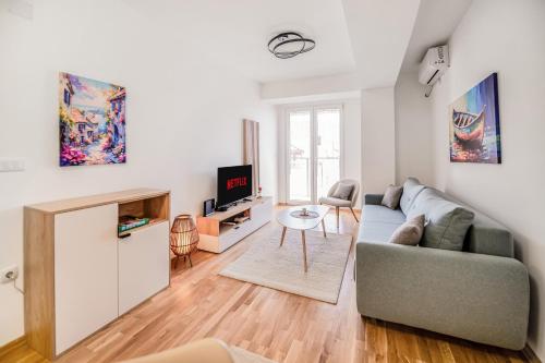StayLux Free Parking Balcony Family 5 min to Lake Ohrid Apartment — 4-Star Luxury Hotel in Ohrid, Republic of Macedonia