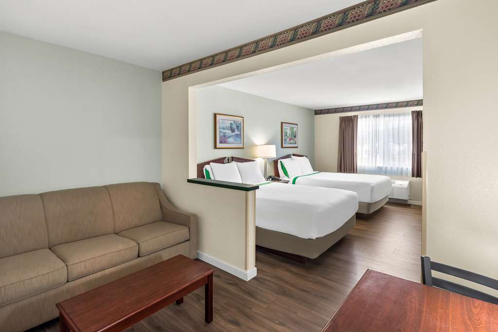 GuestHouse Kelso Longview - photo 9
