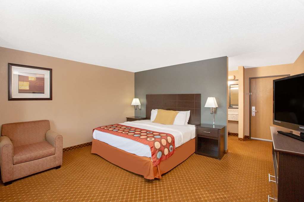 AmericInn by Wyndham Coralville - photo 11