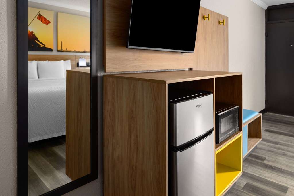 Days Inn by Wyndham Hinesville Near Fort Stewart - photo 24