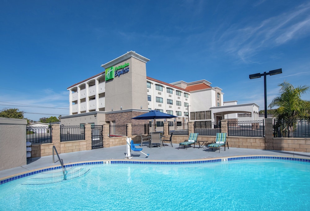 Holiday Inn Express San Diego South National City by IHG - photo 20