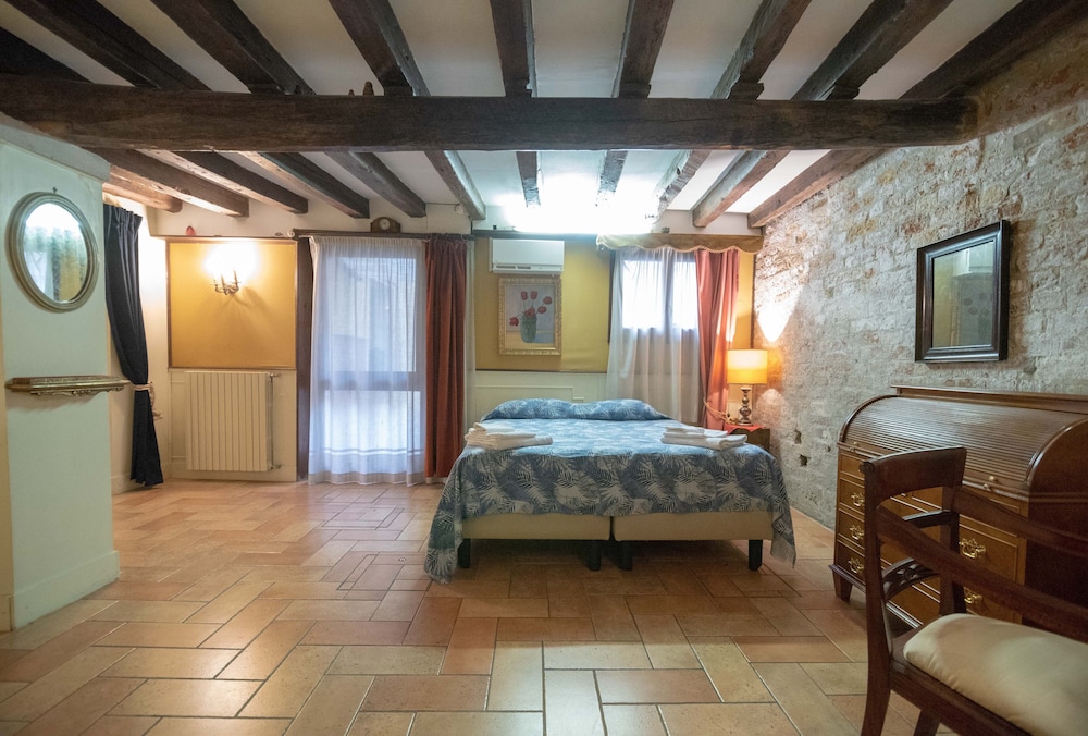Ca' Rielo — 4-Star Luxury Hotel in Venice, Italy