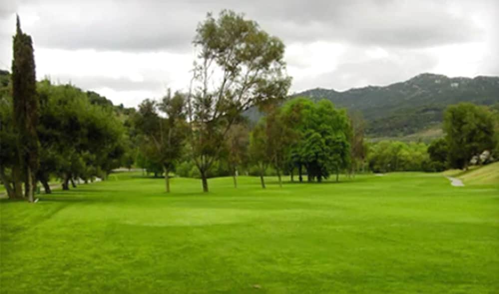 Tuscany Hills Retreat - photo 9