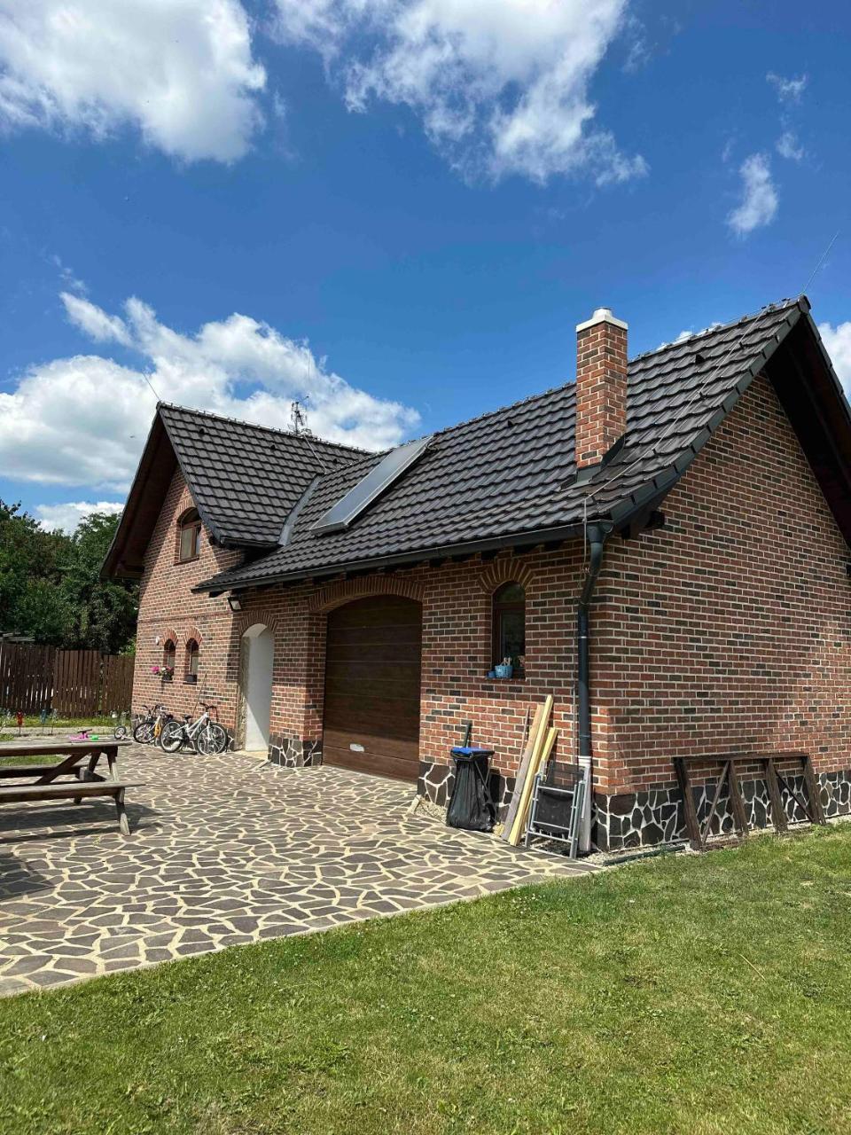 Penzion Apartman Přestavlky — 4-Star Luxury Hotel in Trsice, Czech Republic