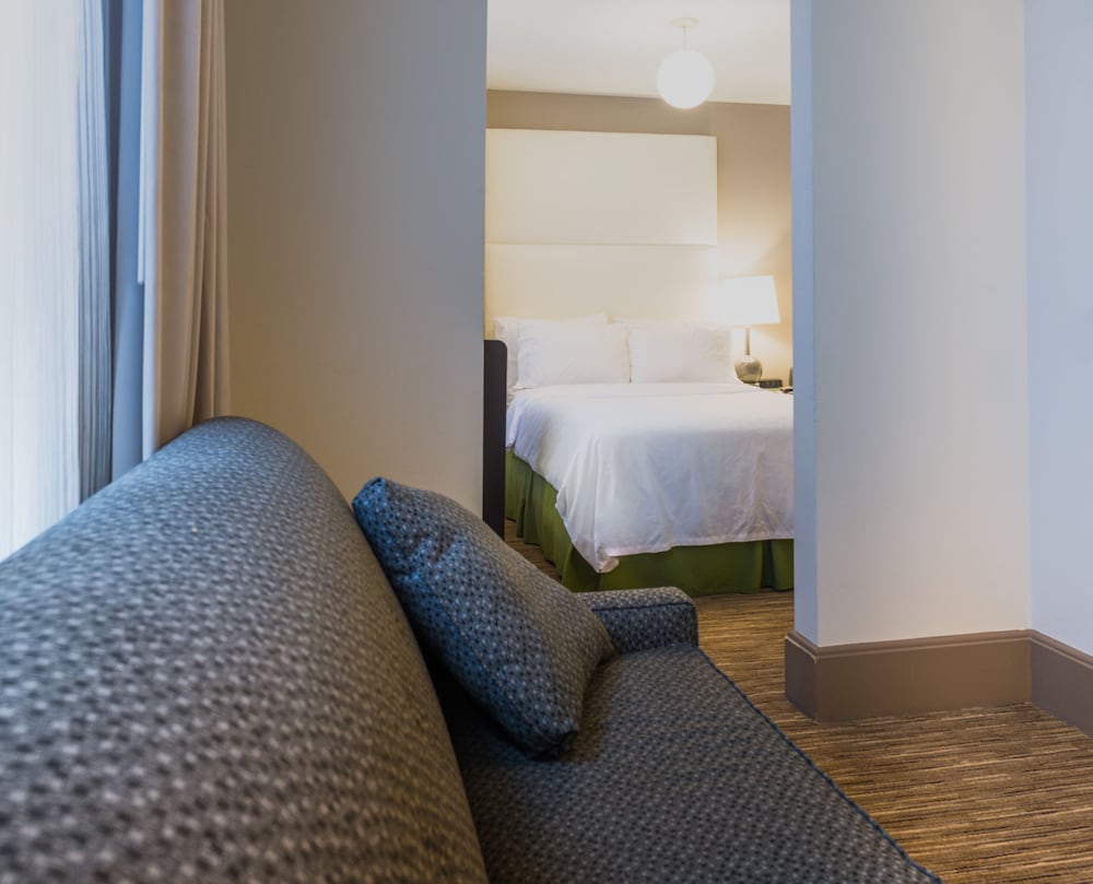 Holiday Inn Express Chicago Magnificent Mile - photo 23