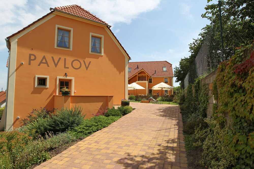 Hotel Pavlov — Sakvice