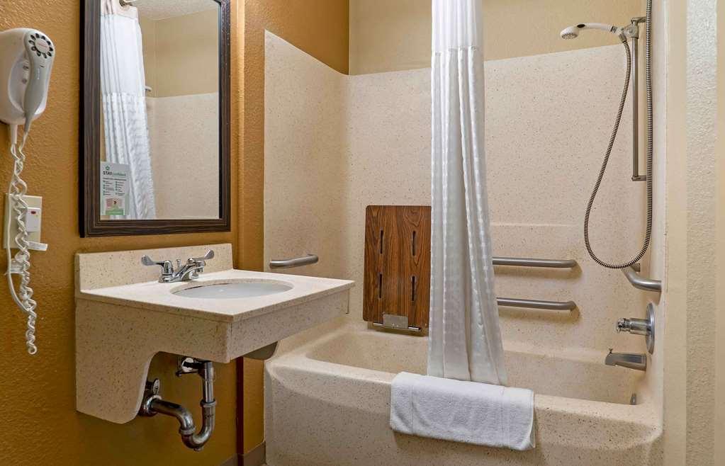 Extended Stay America Suites Detroit Novi Orchard Hill Place - photo 21