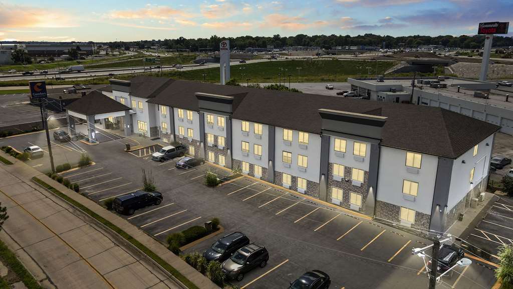 Comfort Inn & Suites Hazelwood St. Louis - photo 4