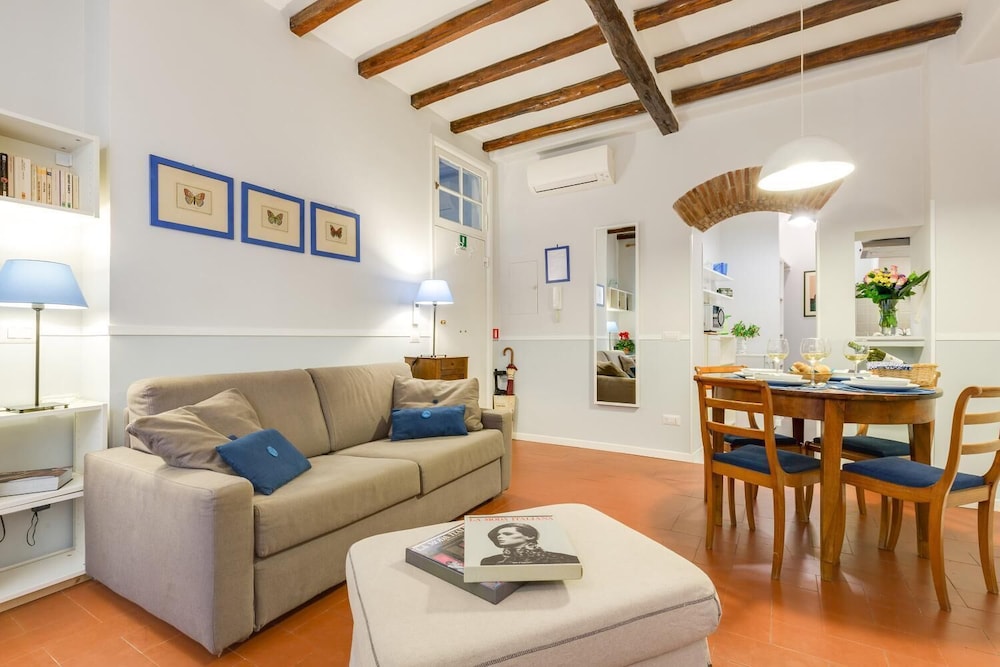 Rome as you feel Piazza dei Satiri apartments — 4-Star Luxury Hotel in Rome, Italy