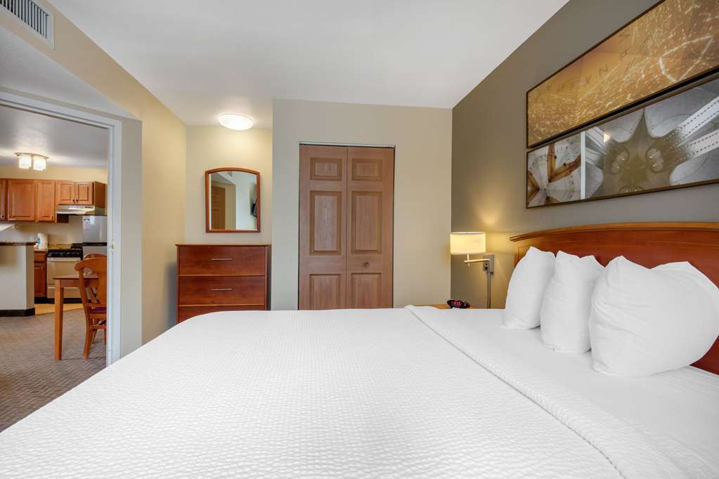 Suburban Studios Birmingham Homewood I 65 - photo 17